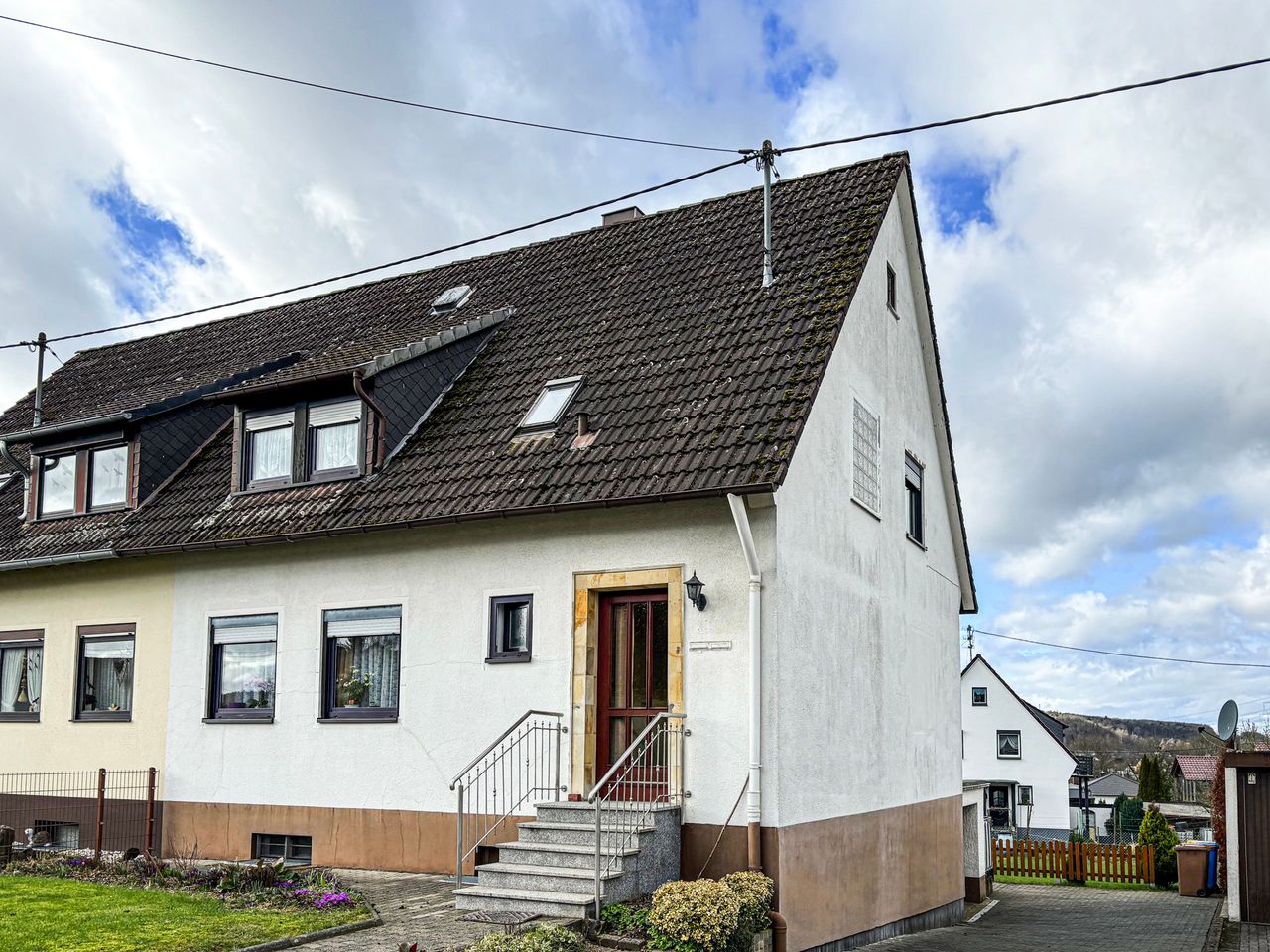 Solides Wohnhaus mit Potenzial – am Ortsrand (Sackgasse) gelegen!