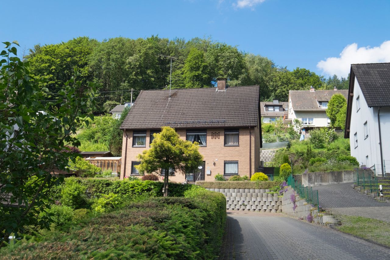 Freistehendes Wohnhaus an ruhiger Sackgasse