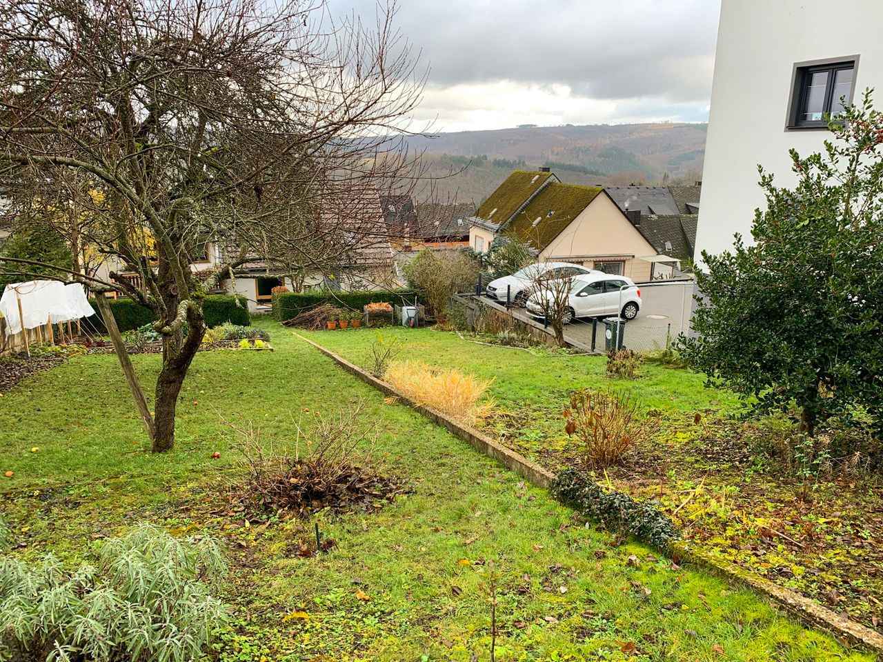 Voll erschlossenes, 413 m² großes Grundstück mit Fernblick in Eitelborn!