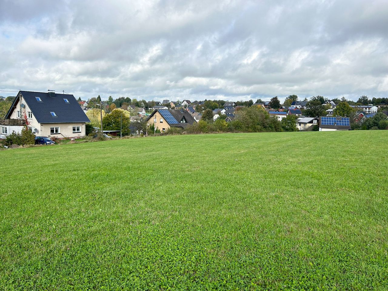 Mehrere Baugrundstücke, „noch zu vermessen“ in idyllischer Lage von Morsbach!